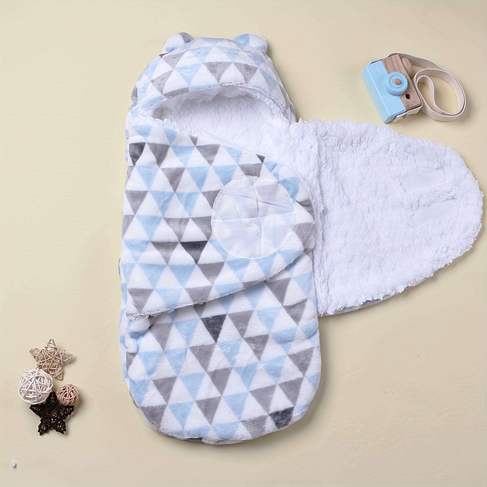 A Single-Piece Baby Blanket for Newborns, Made of Soft Flannel, Suitable for Spring And Autumn Outings, Serving As a Comfortable Two-In-One Wrap for Baby Essentials - Image 2