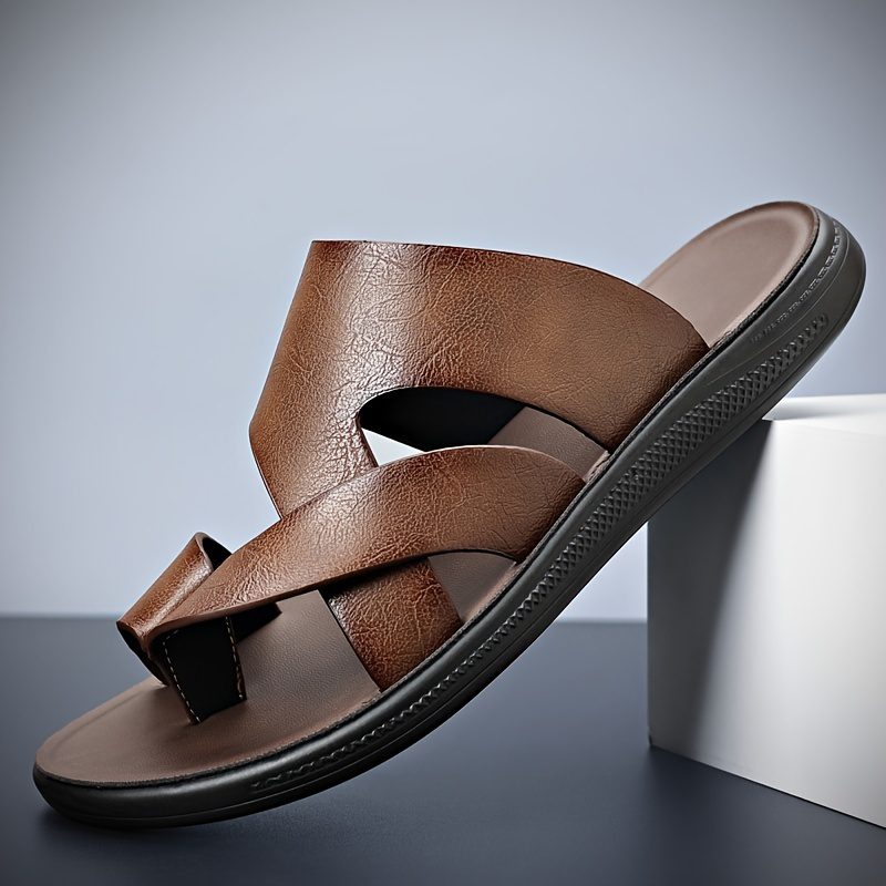 Men's Summer Outdoor Sports Casual Beach Sandals with Toe Separation - Image 2