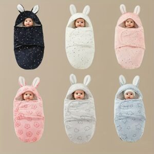 A Thick Hooded Scarf for Newborns, Ideal for Hospitals And Family Use, Designed to Keep Babies Warm, Perfect for Baptism Presents And Holiday Robes