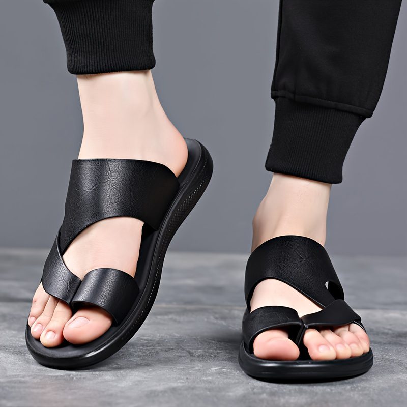 Men's Summer Outdoor Sports Casual Beach Sandals with Toe Separation - Image 7