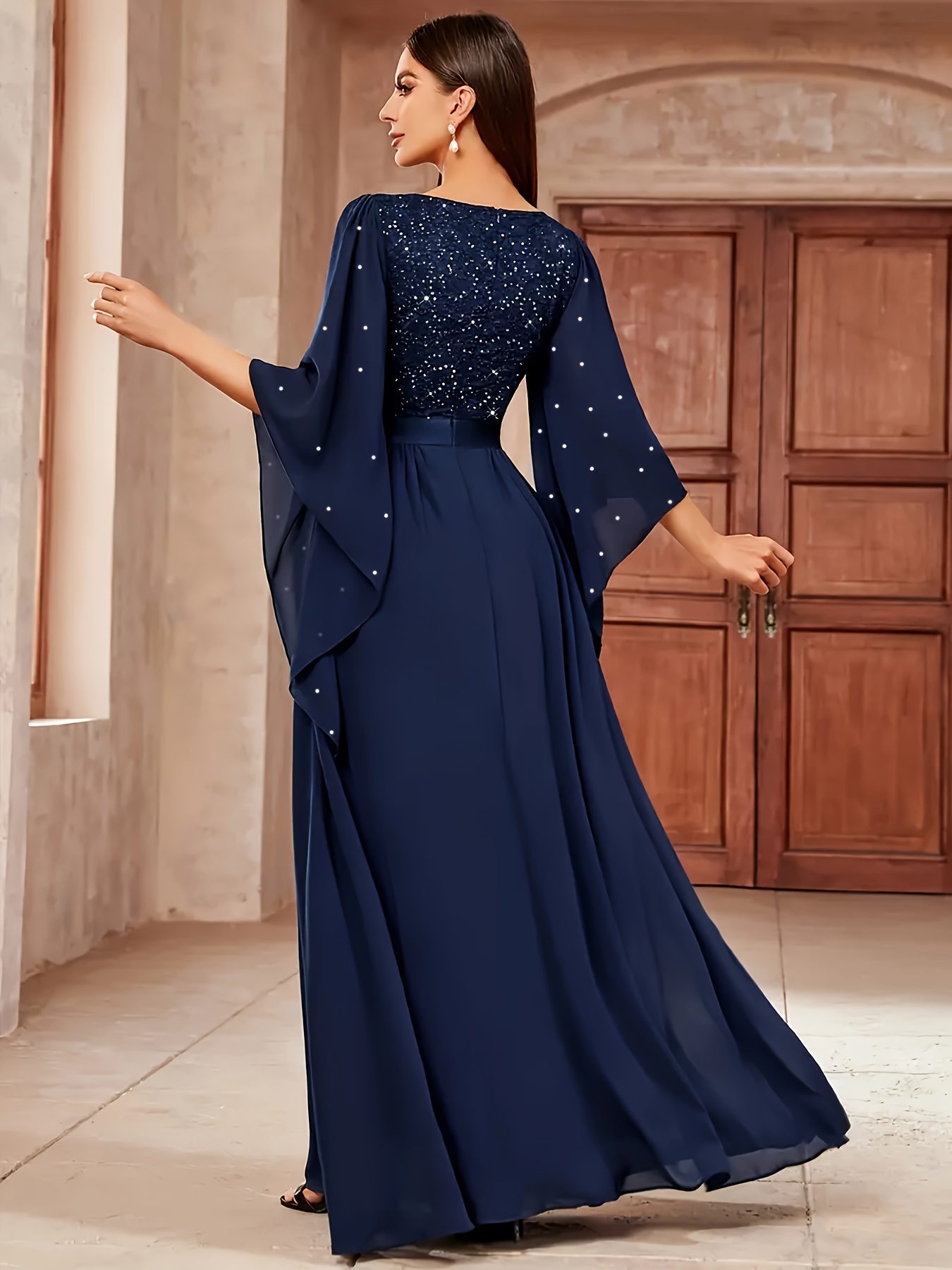 Elegant Women's V-neck Lace-trimmed Chiffon Banquet Gown, Suitable for Parties, Dinners, and Weddings - Image 9