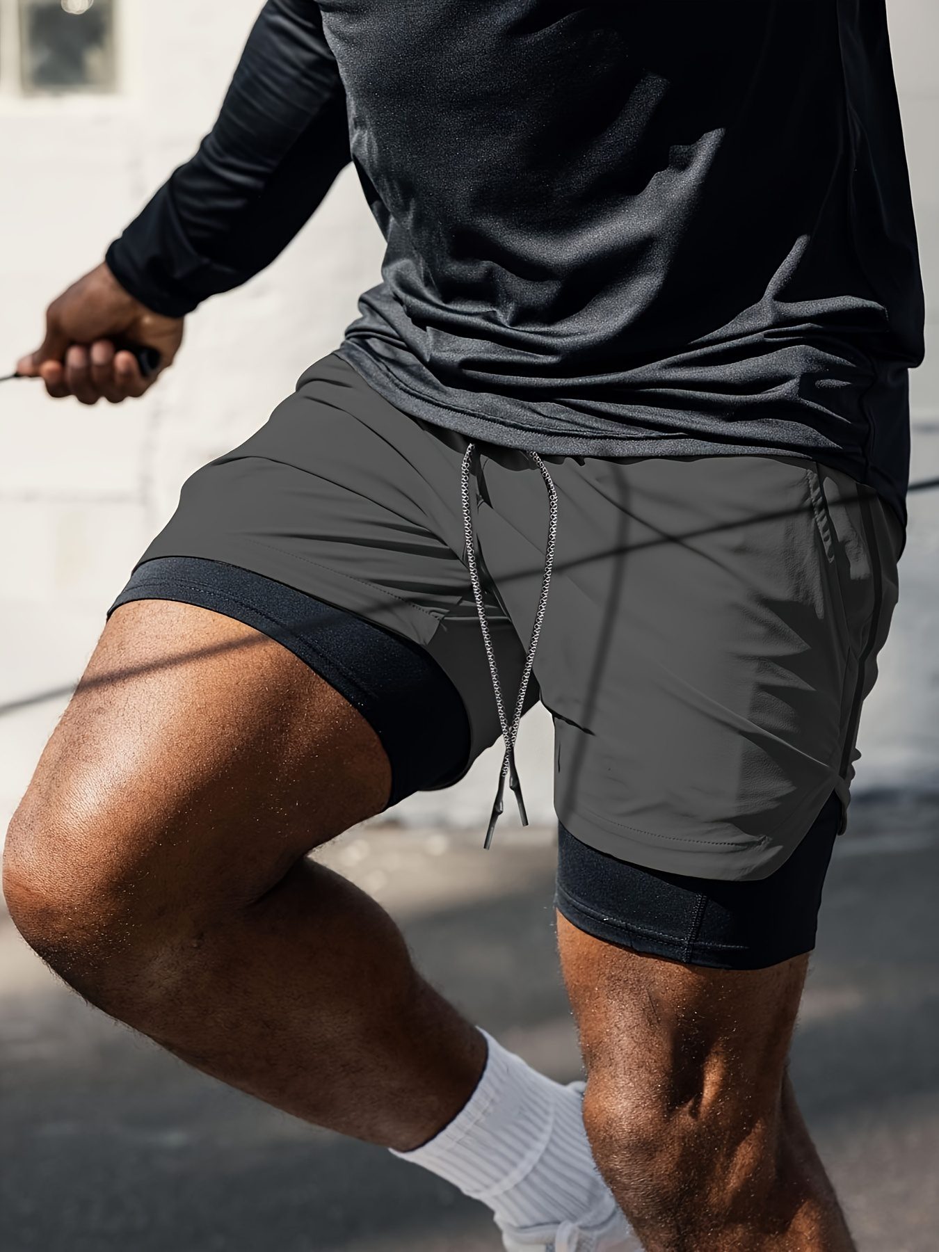 Men'S Quick-Dry Shorts for Sports, Running, And Marathons, Designed for Short Sprints And American-Style Workouts, Featuring a Liner And a Length That Doesn'T Go Past The Knees - Image 3