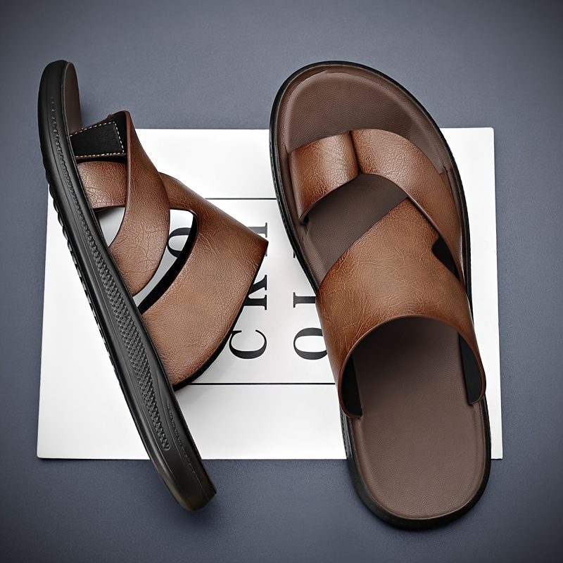Men's Summer Outdoor Sports Casual Beach Sandals with Toe Separation - Image 11