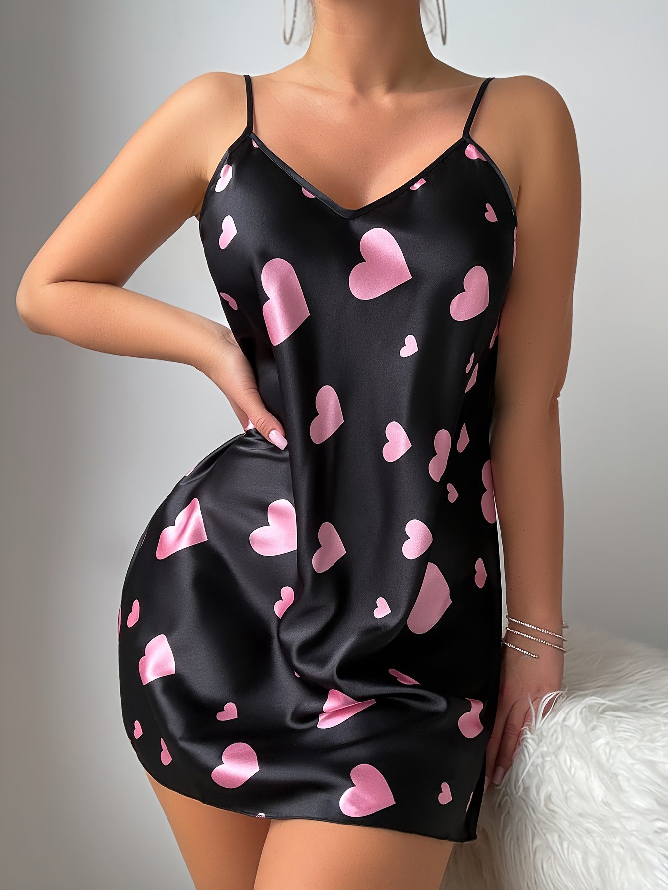 Women's Heart Print Comfortable Sexy V-Neck Camisole Nightgown - Image 2