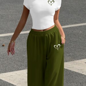 A Stylish Two-Piece Set for All Seasons, Featuring a Heart Print Casual Outfit, Consisting of a Fitted White Short T-Shirt And Tapered Jogger Pants, Machine Washable, Perfect for Street Fashion And Vibes