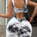 tie-dye-black-and-white
