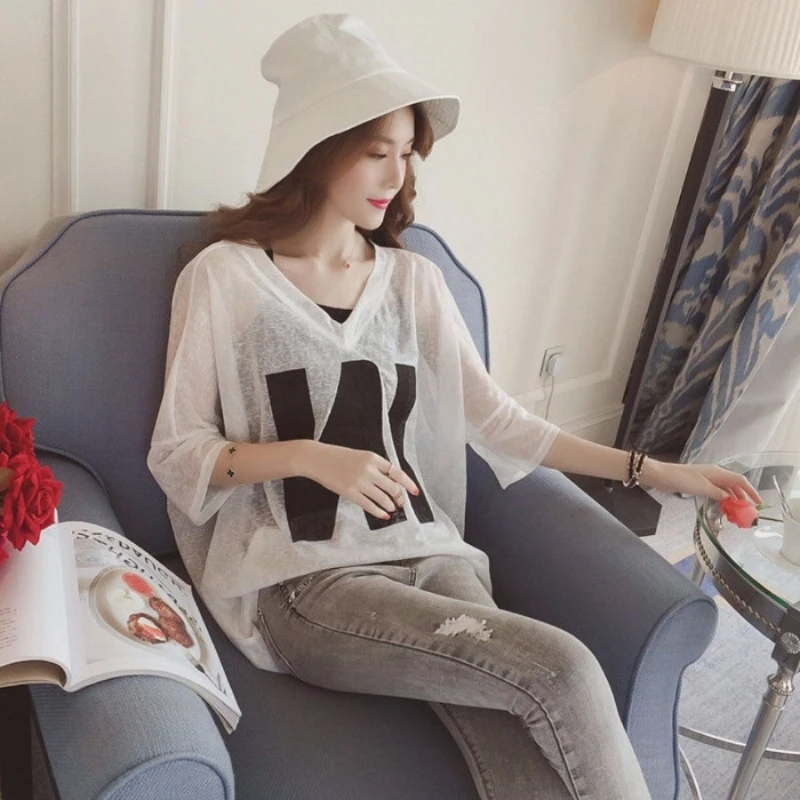 Women Half Sleeve Loose T-Shirts V-Neck Summer Causal Letter Print Crops Tops Pullovers Tees Streetwear Y2K 2pcs T Shirt+Tank - Image 2